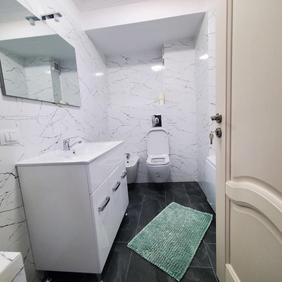 Luxury Apartament Bacovia Bákó Kültér fotó